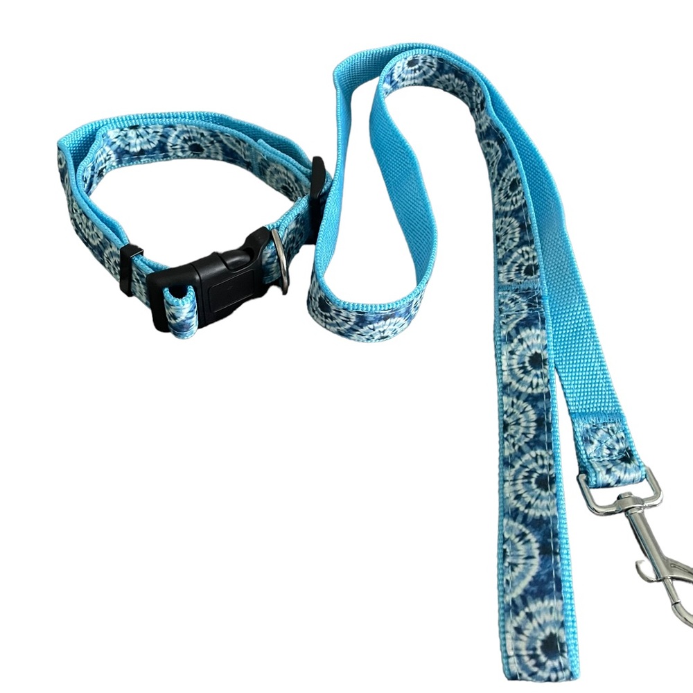 Matching Blue And White Dog Collar and Leash Set - Picture 2 of 4